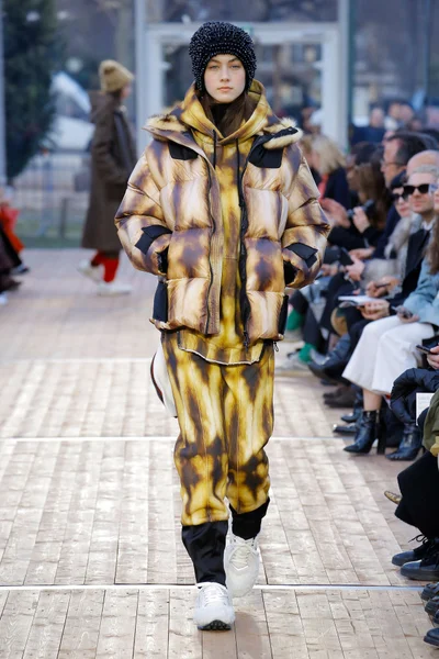 Look 20